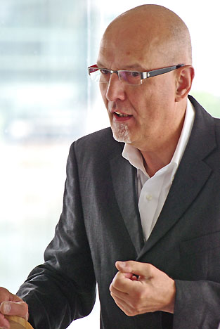 Peter Finch at Cardiff International Poetry Comp 2010